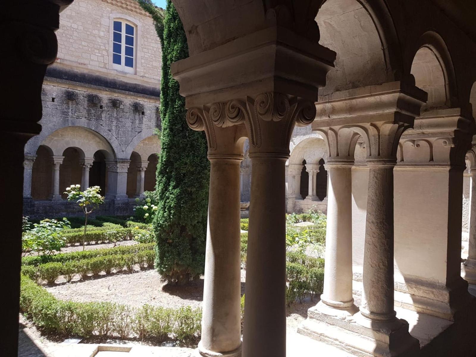 La Calade Appartement LʼIsle-sur-la-Sorgue Buitenkant foto